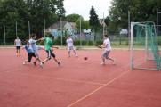 Auf dem Sportplatz wurden Volleyball- und Fu&szlig;ballspiele durchgef&uuml;hrt.