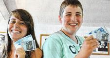 Jasmin Ehmke und Enrico Maschke hei&szlig;en die beiden Gl&uuml;ckspilze aus der Klasse 8a.