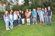 Die Klassenlehrerin der 10a Andrea Schulze empfing ihre Sch&uuml;ler mit einer lecker gef&uuml;llten Schult&uuml;te.