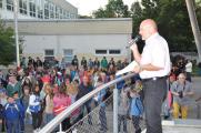 Schulleiter Franz K&ouml;ppe begr&uuml;&szlig;te am Donnerstag die Sch&uuml;ler und P&auml;dagogen zum neuen Schuljahr.
