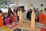 Ciervisti-Ganztagssch&uuml;ler f&uuml;hrten die interessierten Grundsch&uuml;ler und deren Eltern bzw. Angeh&ouml;rigen am "Tag der offenen T&uuml;r" durch die R&auml;ume ihrer Zerbster Schule.
