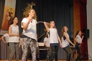 Die T&auml;nzerinnen von O`Blue lie&szlig;en es im wahrsten Sinne des Wortes auf der B&uuml;hnen mit ihrer Choreografie rocken.