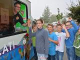 Die Klasse 6b aus der Ganztagsschule Ciervisti freut sich über das Eis.