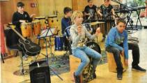 Die Schülerband eröffnete musikalisch in der Aula den "Tag der offenen Tür".