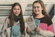 Jana Sch&auml;m (links) und Sophia Katrin Kushner