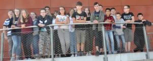 Das Foto zeigt alle Lehrer- und Sch&uuml;ler-Nachhilfeteilnehmer.