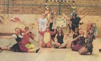 Die M&auml;dchen der Tanzgruppe ernteten tosenden Applaus von den F&uuml;nft- und Sechstkl&auml;sslern und wurden sogar zu einer Zugabe aufgefordert. Zu Songs wie "Jailhouse Rock" oder "Hit the Road Jack" pr&auml;sentierten die jungen Damen eine tolle Tanzshow.