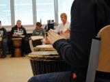 "Trommeln f&uuml;r Respekt und Toleranz" war einer der Workshops w&auml;hrend des Projekttages an der Sekundarschule Ciervisti in Zerbst. Der Trommelkurs wurde von Thomas Manhique vom Tuanano Klub Afrika aus Magdeburg geleitet.