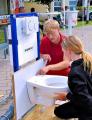 Bei der Firma Heydt Service aus Dessau-Ro&szlig;lau gab es Handwerk direkt zum Ausprobieren. (Fotos: Daniela Apel)