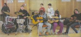 Musik wird an der Ciervisti-Ganztagsschule groß geschrieben. Allerdings fehlt das Geld, um weitere Instrumente für eine eigene Schulband zu kaufen.