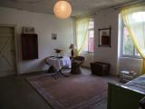 Installation und nutzbarer Raum in einem: Die Ciervisti-Schüler richteten ein Gästezimmer ein.