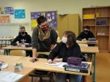 Nur die Abschlussklassen wie die Zehntklässler der Ganztagsschule Ciervisti werden derzeit in den Schulen unterrichtet – auf Abstand und mit Maske.