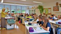 Über 540 Mädchen und Jungen lernen in diesem Schuljahr an der Zerbster Ganzstagsschule Ciervisti, so wie hier die 6b mit Lehrerin Bärbel Schubert. Mit weiteren Neuanmeldungen ist jederzeit zu rechnen.